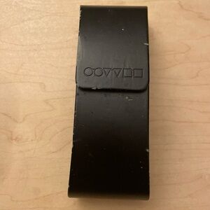 OLIVER PEOPLES SUNGLASSES/GLASSES HARD LEATHER CASE